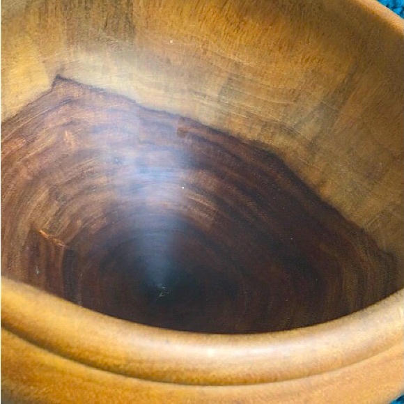 Handmade Cherry Wood Bowl - Picture 4 of 16